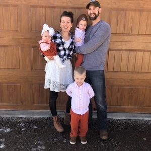 Meet your Posher, Mia